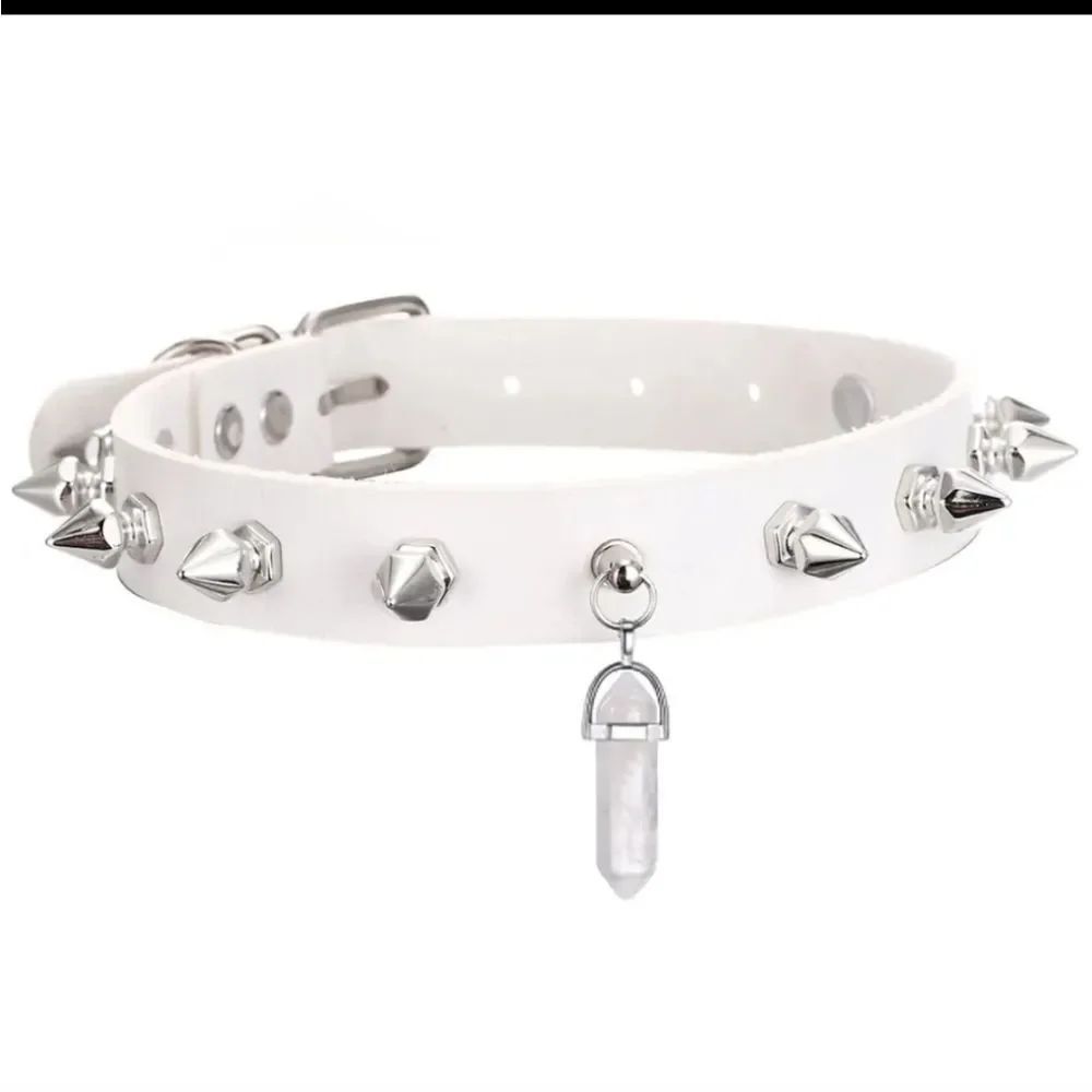 NWOT Spiked Choker Collar Necklace with Quartz Pendant